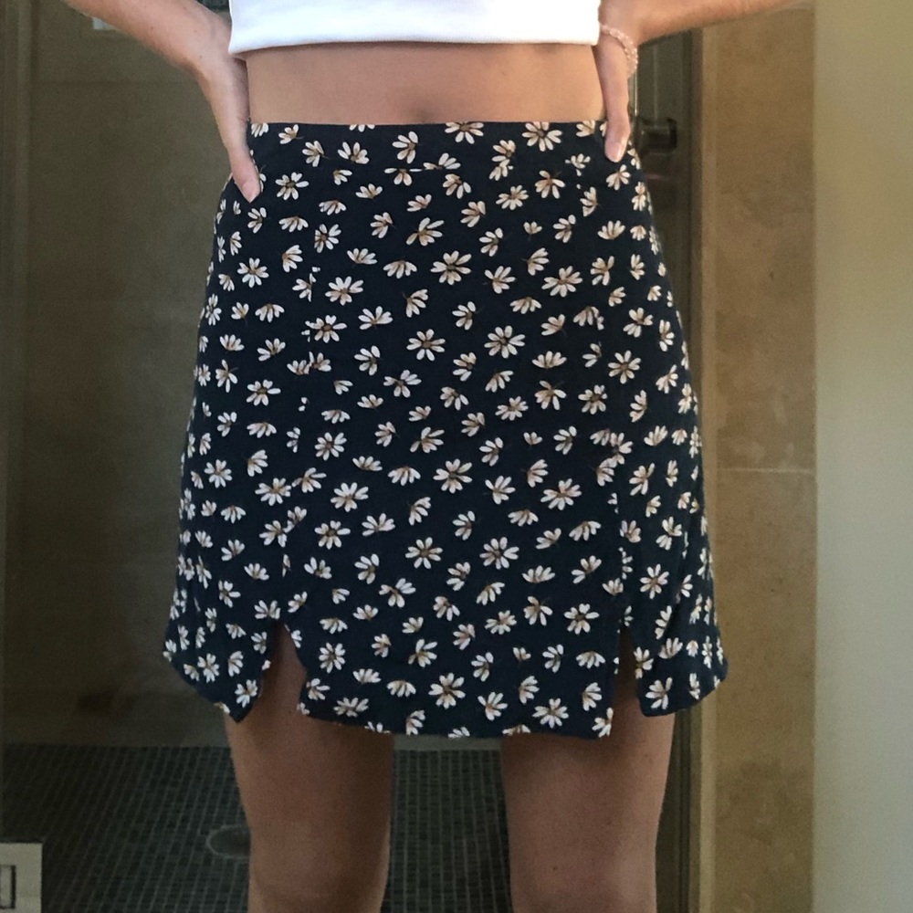 Floral urban outfitters skirt size 0